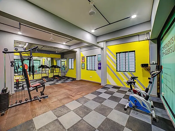 WiFi, AC, Gym & More – Finding the Best Hostel with Premium Facilities
